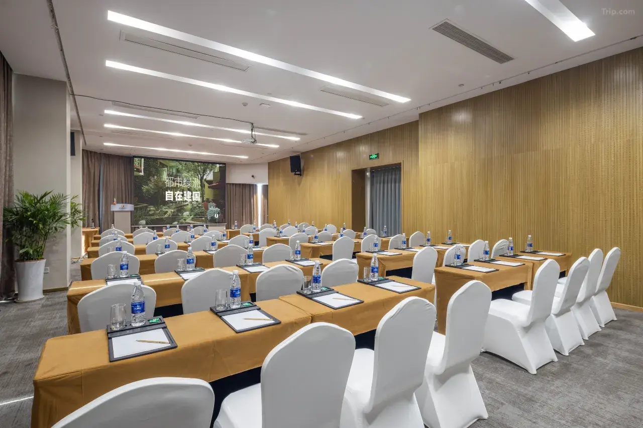 九江站万达广场荣华建国酒店休闲商务002