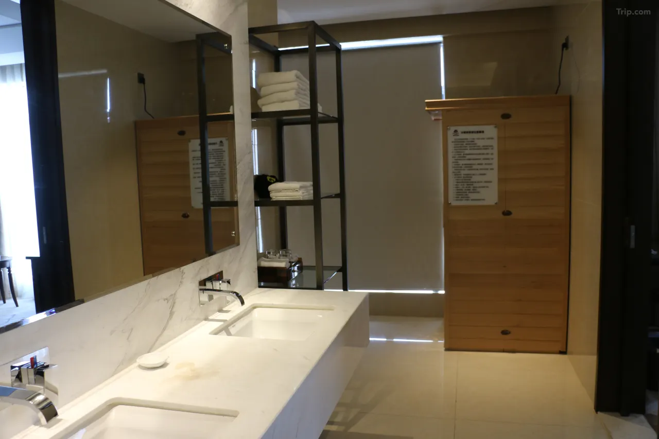 九江锦都龙荷酒店客房006