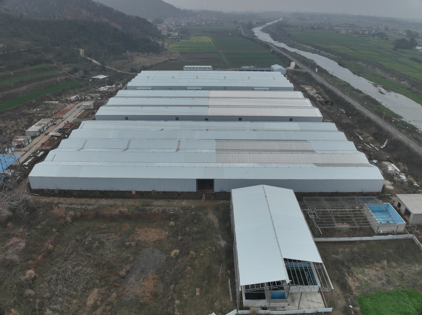 九派瑞光智慧渔业示范基地侧面图实拍